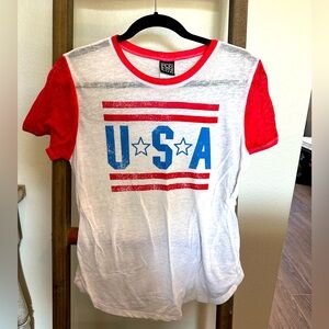 USA Modern Lux T-shirt Size M